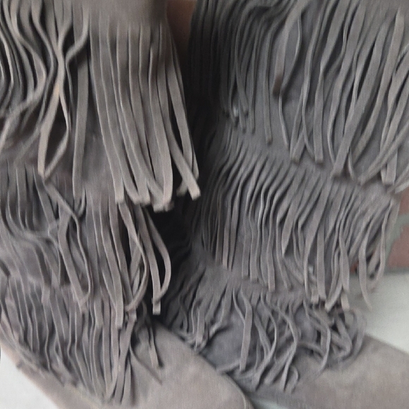 Gray Fringe Sz 10 Boots - Picture 3 of 10